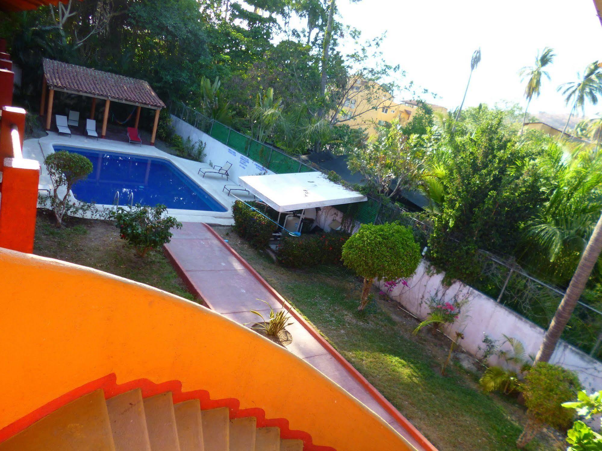 Hotel J.B. Zihuatanejo Buitenkant foto