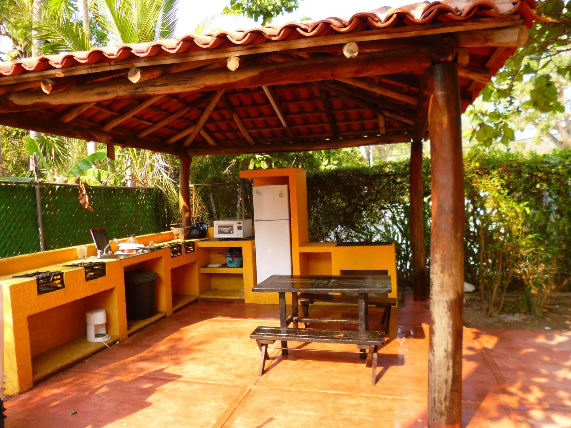 Hotel J.B. Zihuatanejo Buitenkant foto